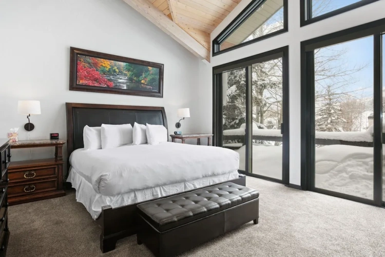 5 Bedrooms Standard Double room