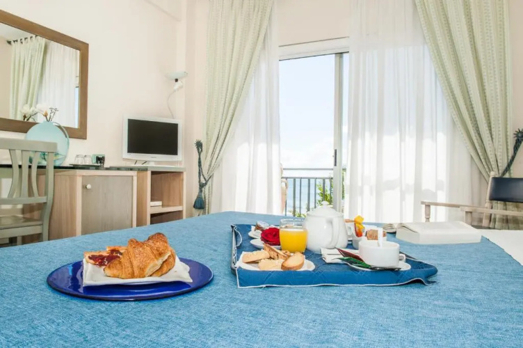 Summit Hotel