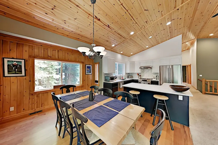 14394 Tyrol Rd Condo