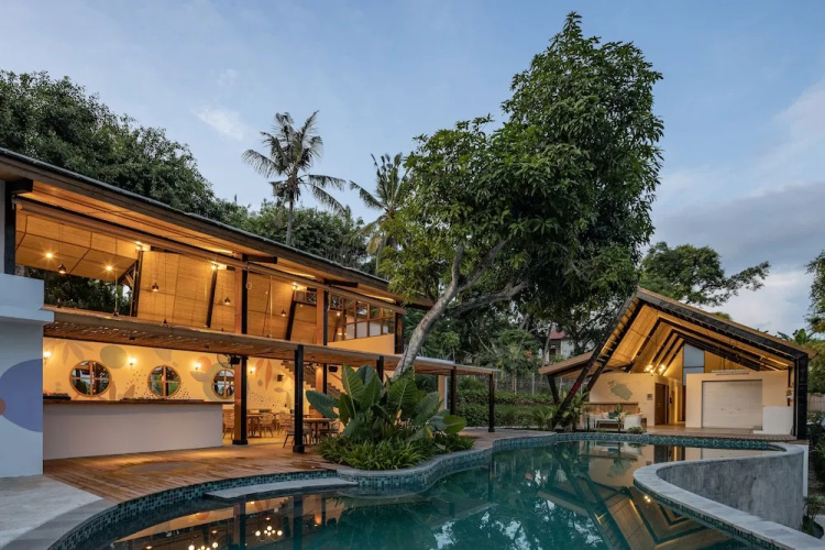 Deep Roots Dive & Yoga Resort