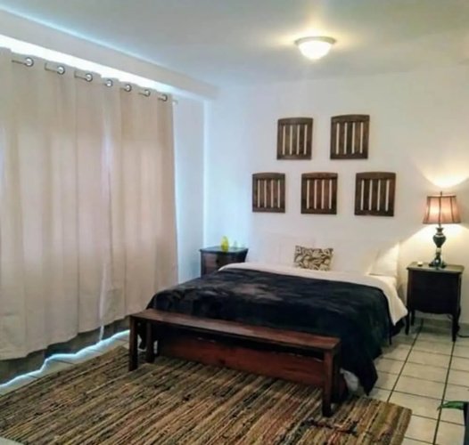 Cinco Hotel