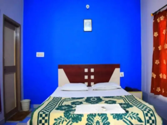 Hotel Golden Dust Puri