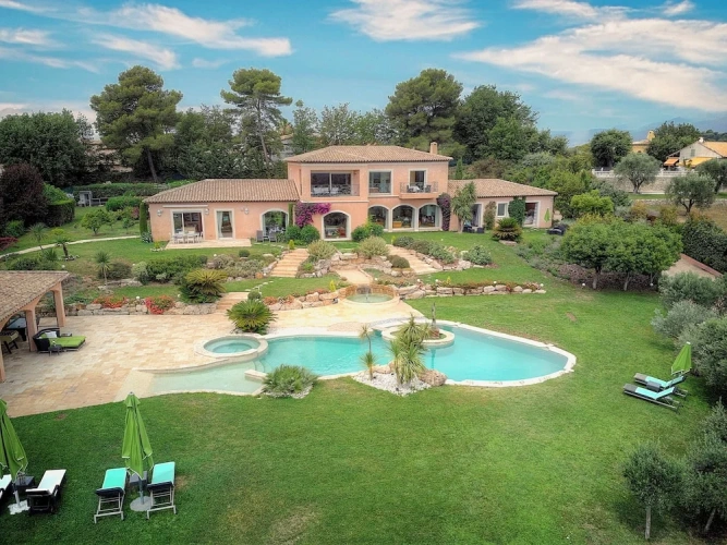 Luxury Villa