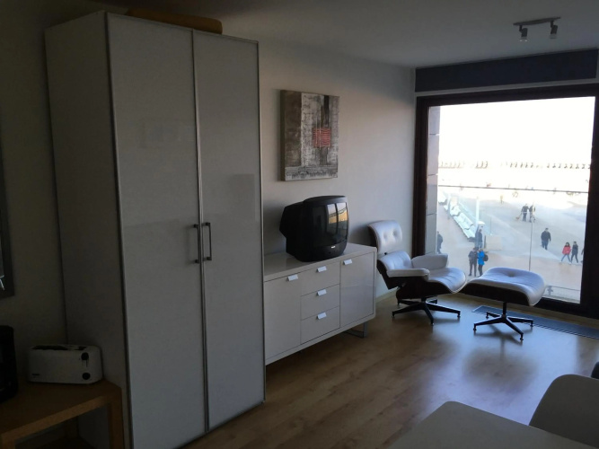 prachtige studio met havenzicht