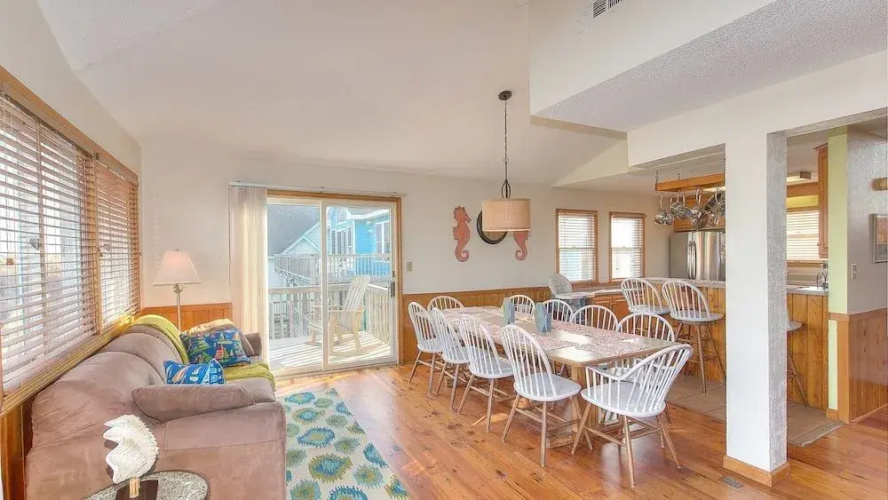 Four Sea Sons - 6 Br Home