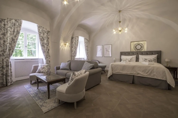 Deluxe room