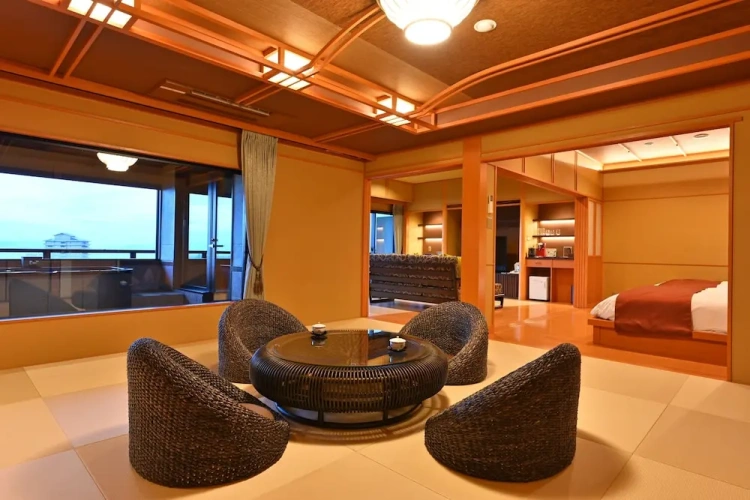 Suite with balcony