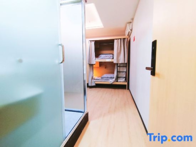 Bed in Dorm (male dorm)