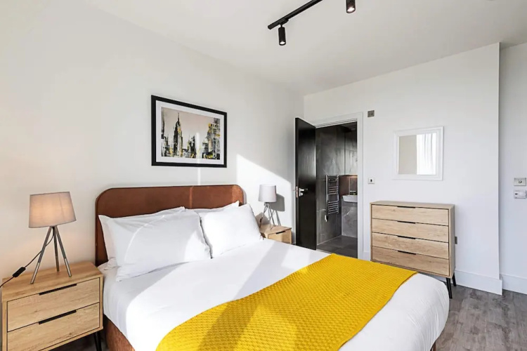High Rise Apartment in Acton
