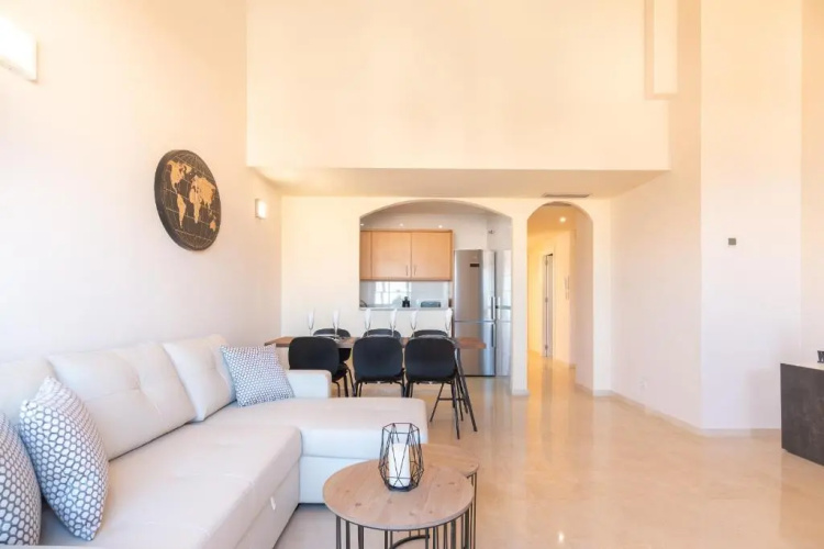 2247-Duplex 3 Bedrooms with 2 Terraces