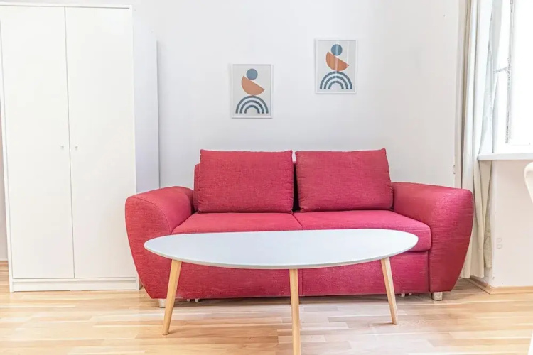 1BR Apt Near Westbahnhof Station