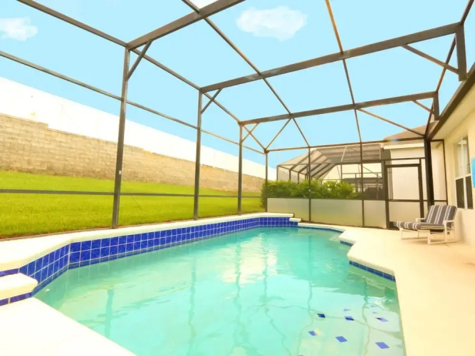 4 Bed 2245