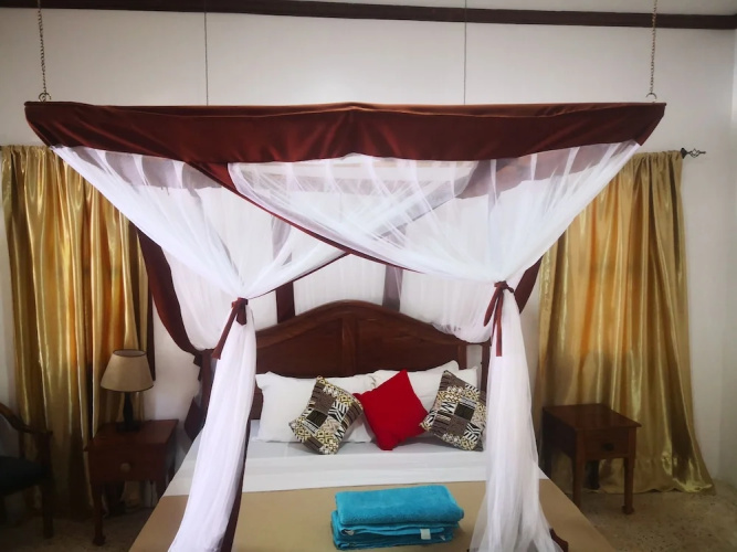 Mambo Ocean Resort