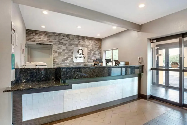 Quality Inn & Suites Birmingham