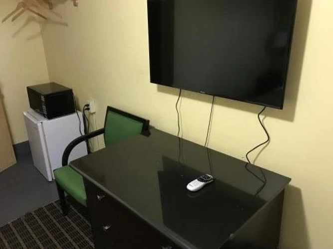Budget Inn