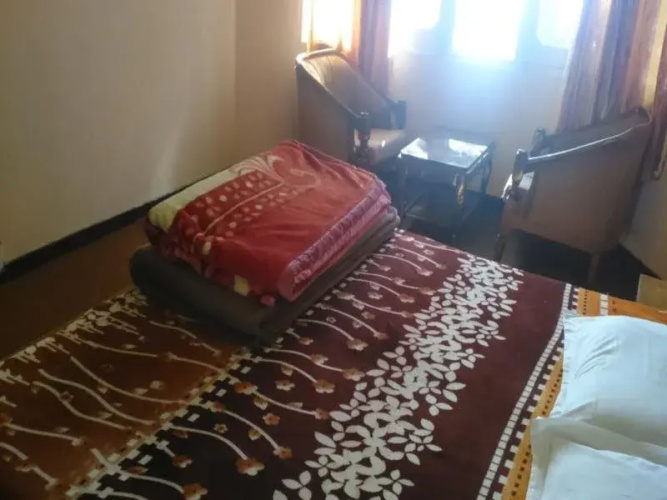 Modi Inn Rock Side