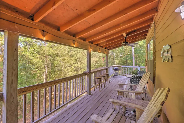 Mountain View Cabin w/ Wraparound Deck!