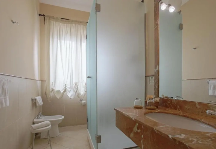 Classic Triple room