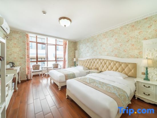 Standard Double room with mountain view