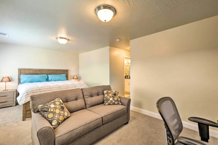 St George Area Townhome w/ Patio + Pool Access