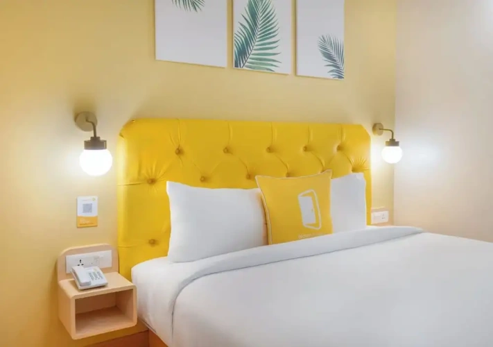 Standard Double room with city view
