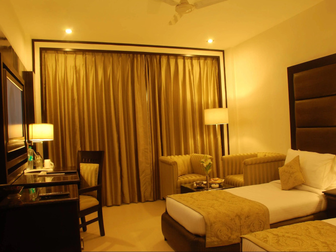 Hotel Shanti Palace