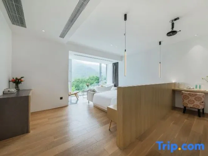 4 Bedrooms Suite