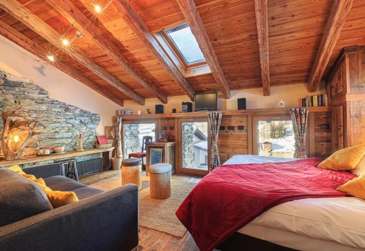 Attic Junior Suite