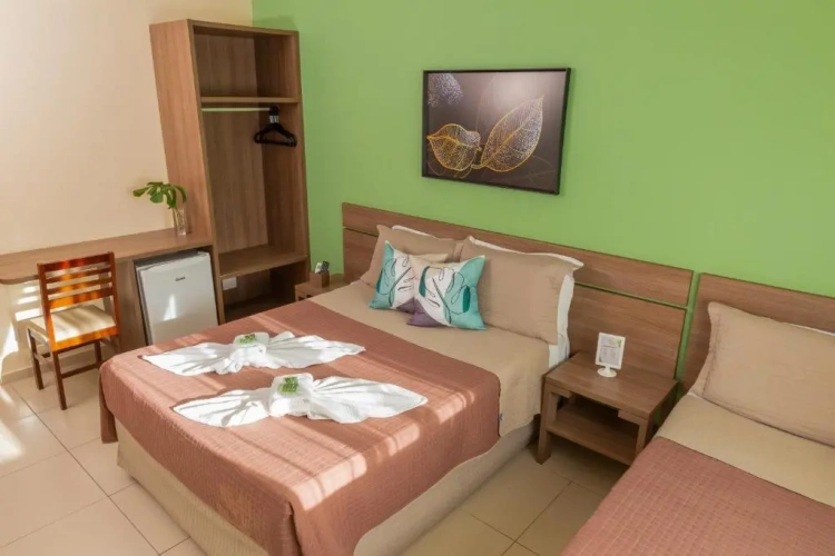 Standard Triple room