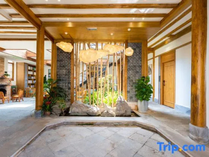 Yunshanshui Hot Spring Panoramic Holiday Hostel