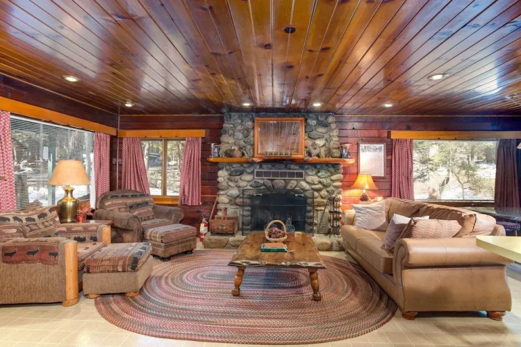 Hansen Cabin