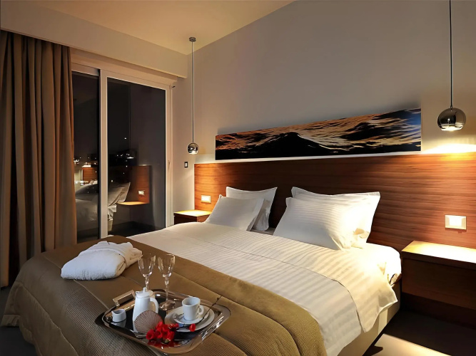 Lucy Hotel