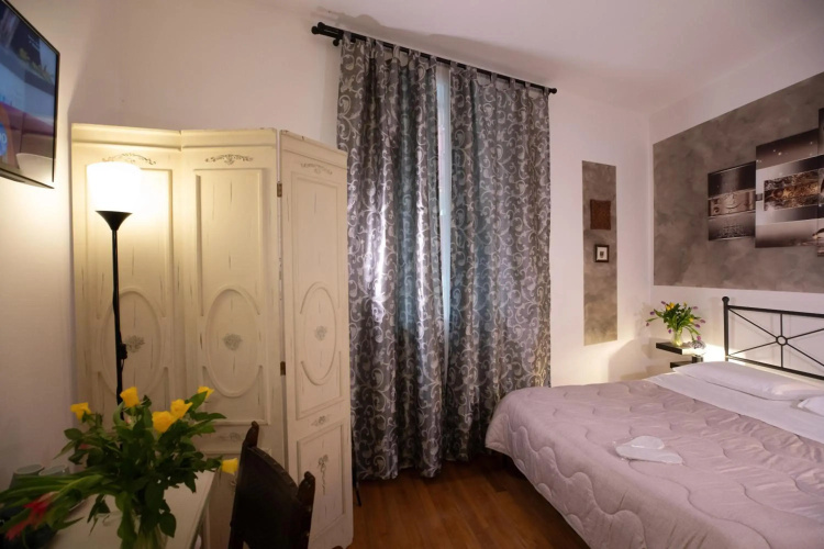 Like Romeo Suites