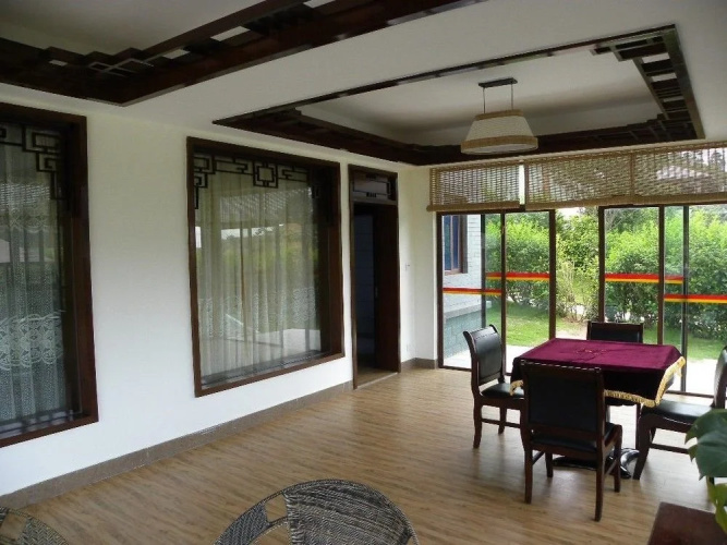 Salt Water Hot Spring Mountain Villa