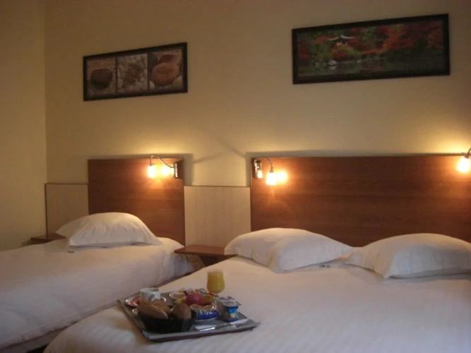 Standard Triple room with balcony