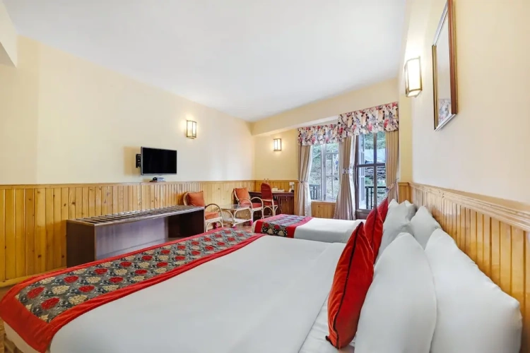 Premium Triple room with balcony