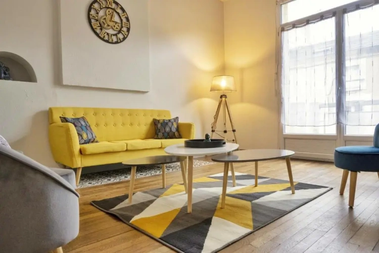 3 Bedrooms Apartment