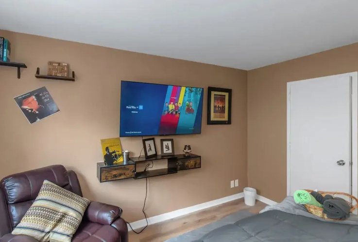 Lux 2BR Condo w/ King Beds DTWN