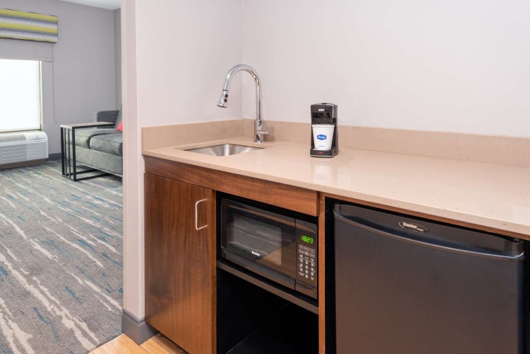 Hampton Inn Coventry-Warwick Area photo 34