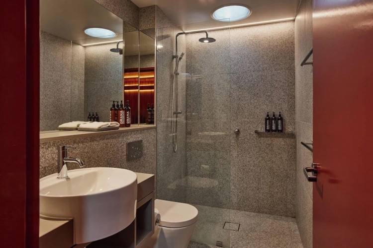 3 Bedrooms Suite