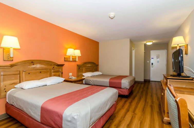 Motel 6 Newark, DE