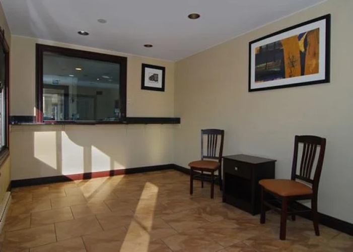 Rodeway Inn & Suites