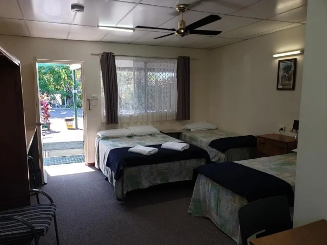 Standard Quadruple Basement room