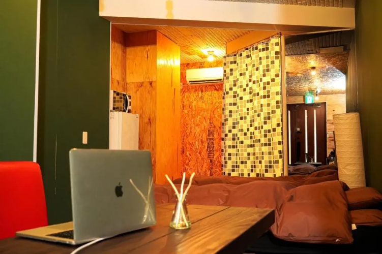 ONE Hostel&Standing Bar