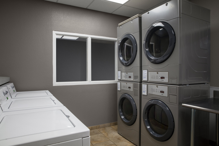 Candlewood Suites Downtown by IHG