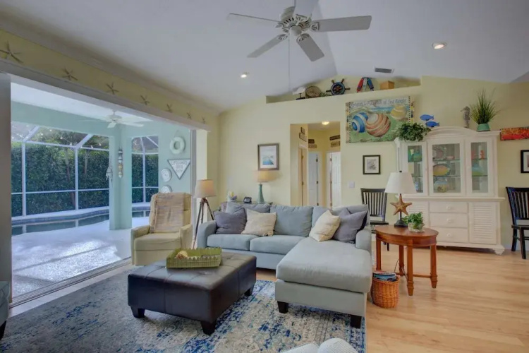Tortuga Pool Home