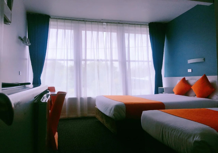 Waterfront Lodge Motel