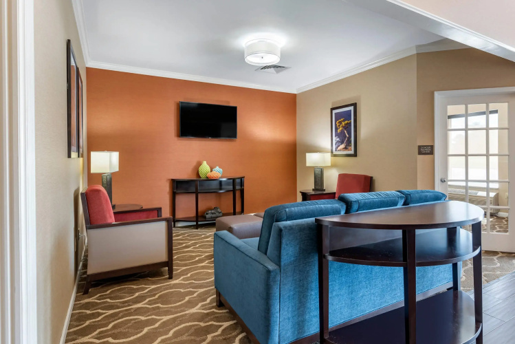 Comfort Inn & Suites Bryant - Benton
