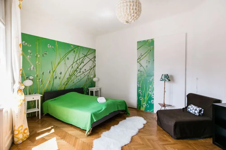 Revay 2 Apartment