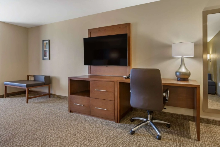 Quadruple Suite